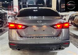 نيسان ألتيما